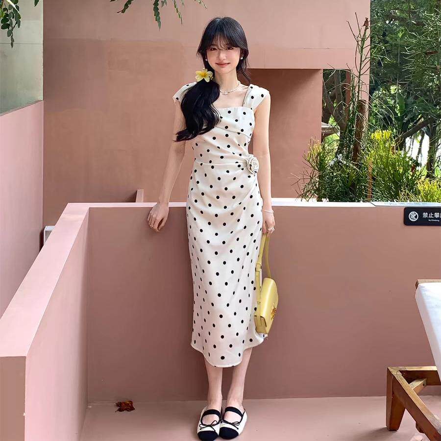 法式无袖长款波点连衣裙小众设计感立体花朵收腰吊带格子抽褶长裙