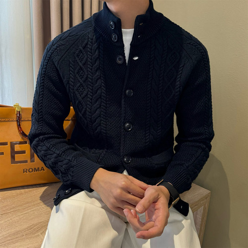 棉质麻花纹老钱纽扣针织开衫男