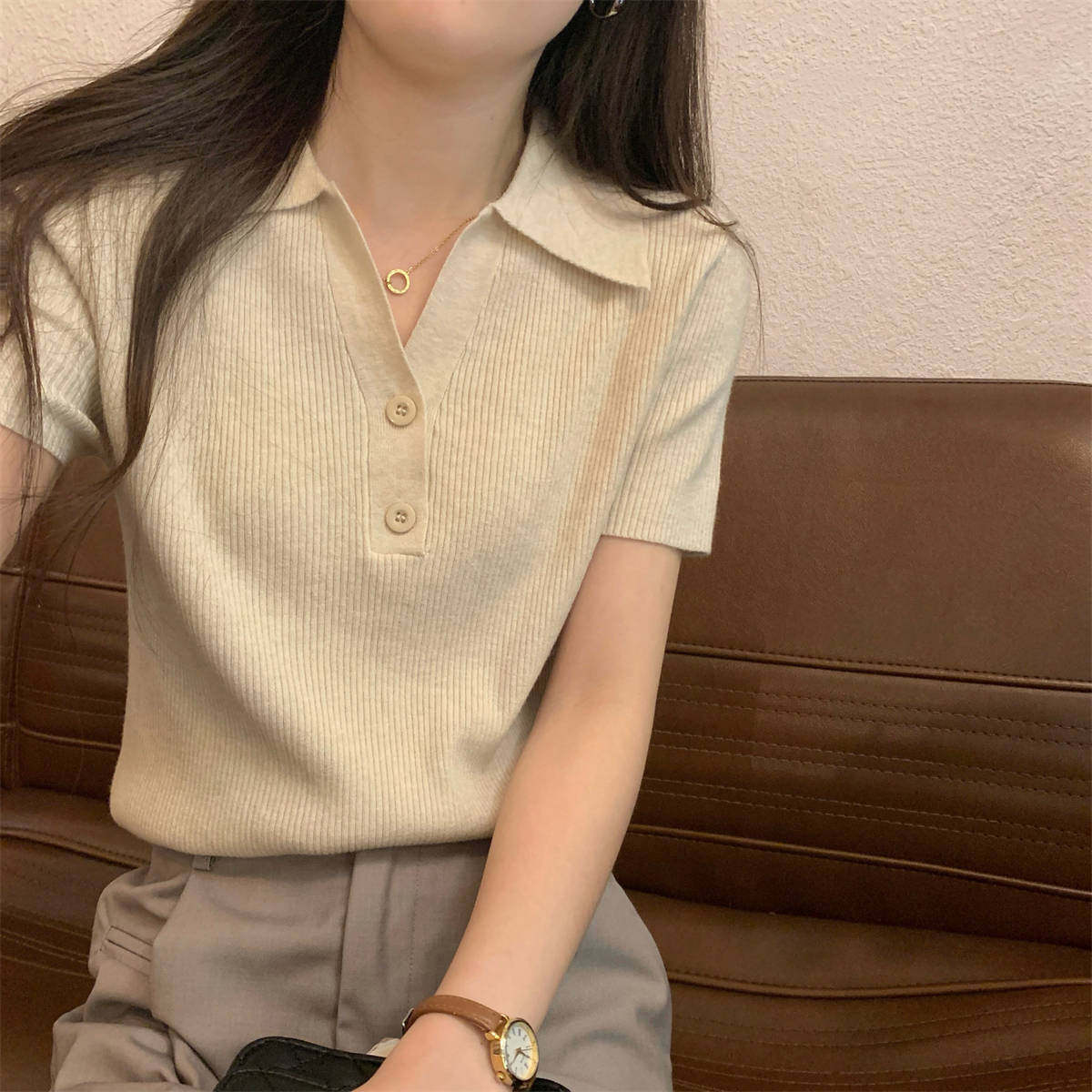 2026夏季新款时尚针织衫女短袖polo领纯色修身休闲针织短袖衫上衣