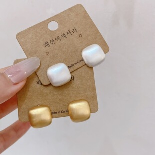 极简方形哑光拉丝耳环女百搭S925银针耳钉轻奢风日常耳饰 2026新款