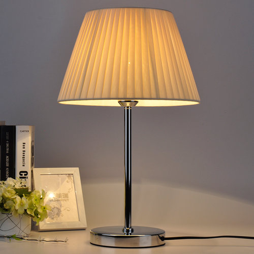 简约现代风宿舍公寓布艺遥控台灯