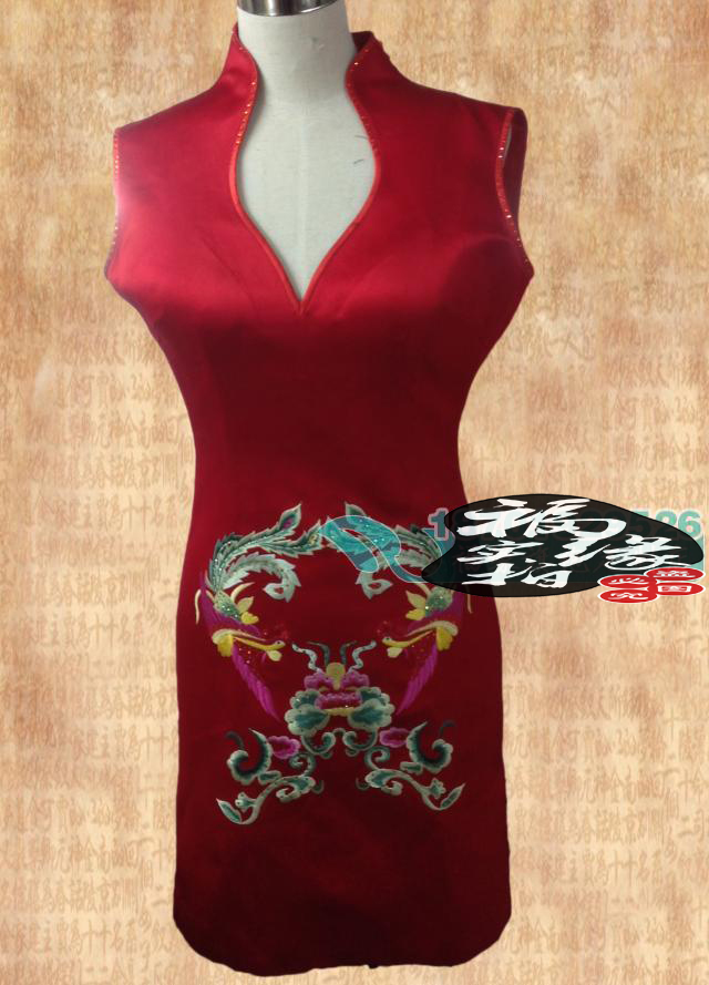 刺绣新娘敬酒服旗袍绣花重磅真丝新娘短旗袍红色结婚款新娘礼服