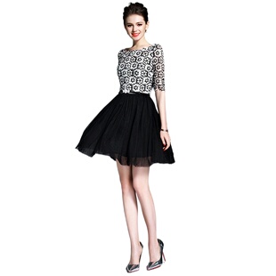 气质镂空蕾丝上身搭百褶A字裙腰带拼接 28867 奈昕个性 化私人订制