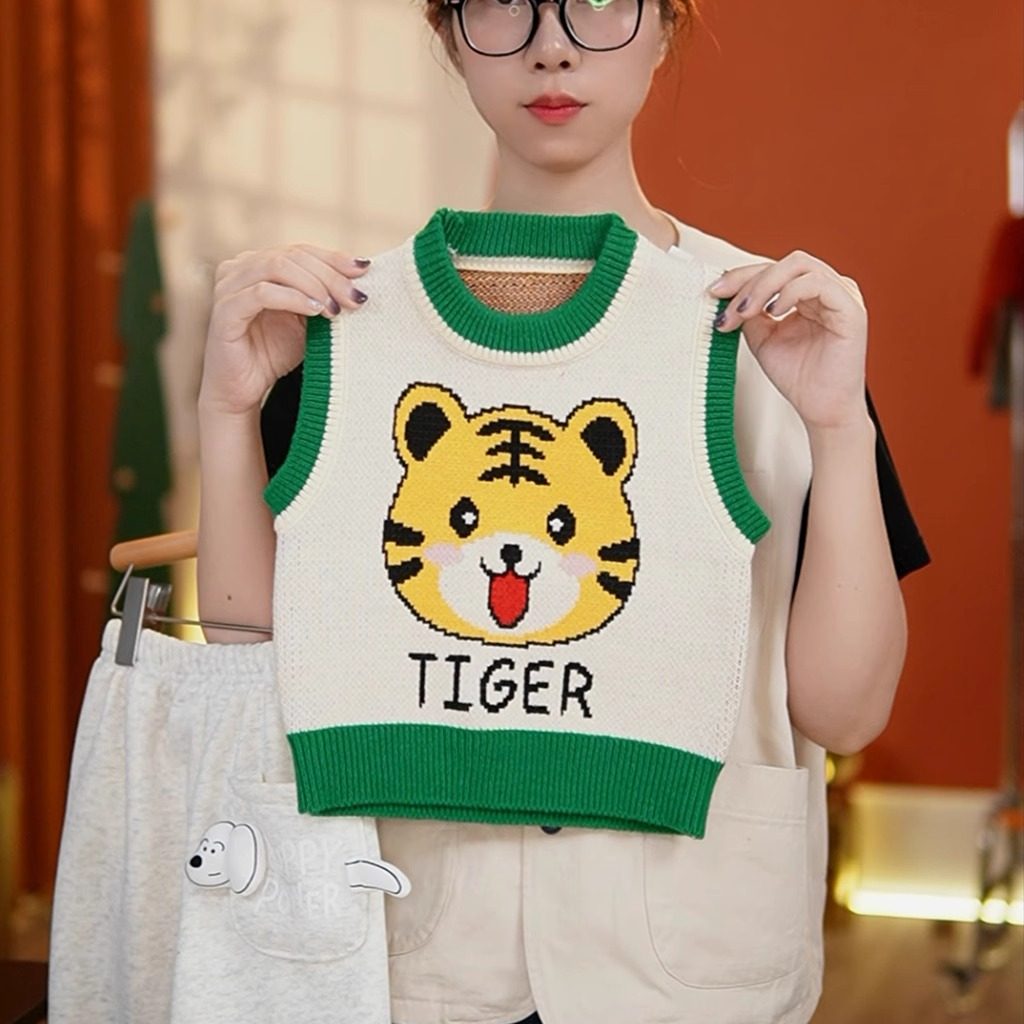 小老虎圆领套头男女宝宝马甲立体小尾巴可爱百搭针织毛衣抖音爆款,童装/婴儿装/亲子装,马甲,淘宝优惠券,粉丝福利购,淘宝优惠卷