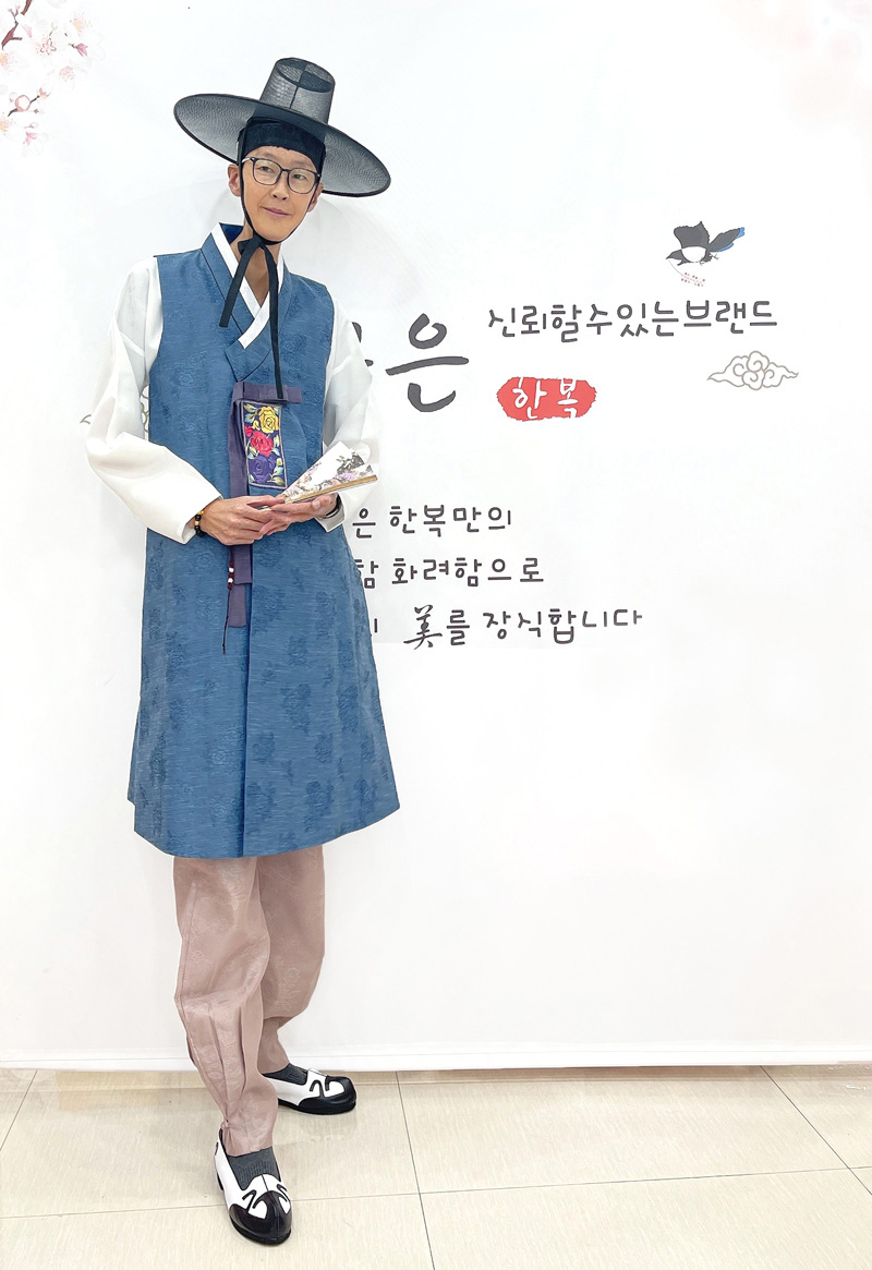 庆典活动舞台韩服网红韩服