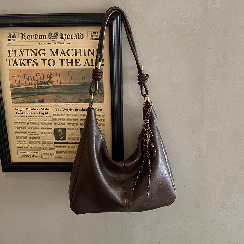 高级感包包女2025新款潮时尚复古单肩腋下包百搭大容量通勤托特包,箱包皮具/热销女包/男包,托特包,淘宝优惠券,粉丝福利购,淘宝优惠卷