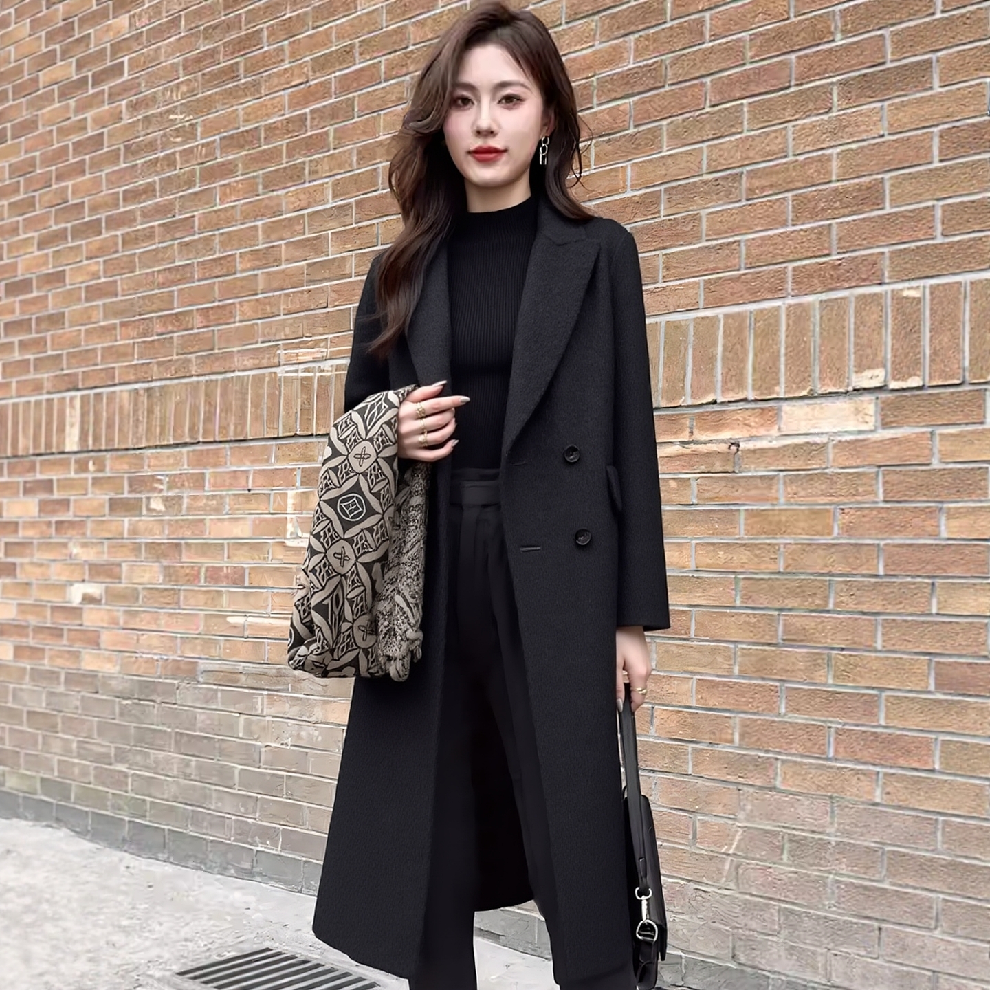 黑灰色双面呢子西装大衣女