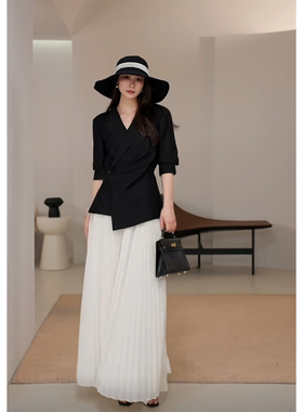 高级感时尚大码黑色西装套装女装胖mm薄款西服白色半身裙子两件套