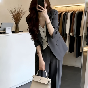 2026年春装新款高级感假两件西装马甲套装显瘦外套阔腿裤子两件套