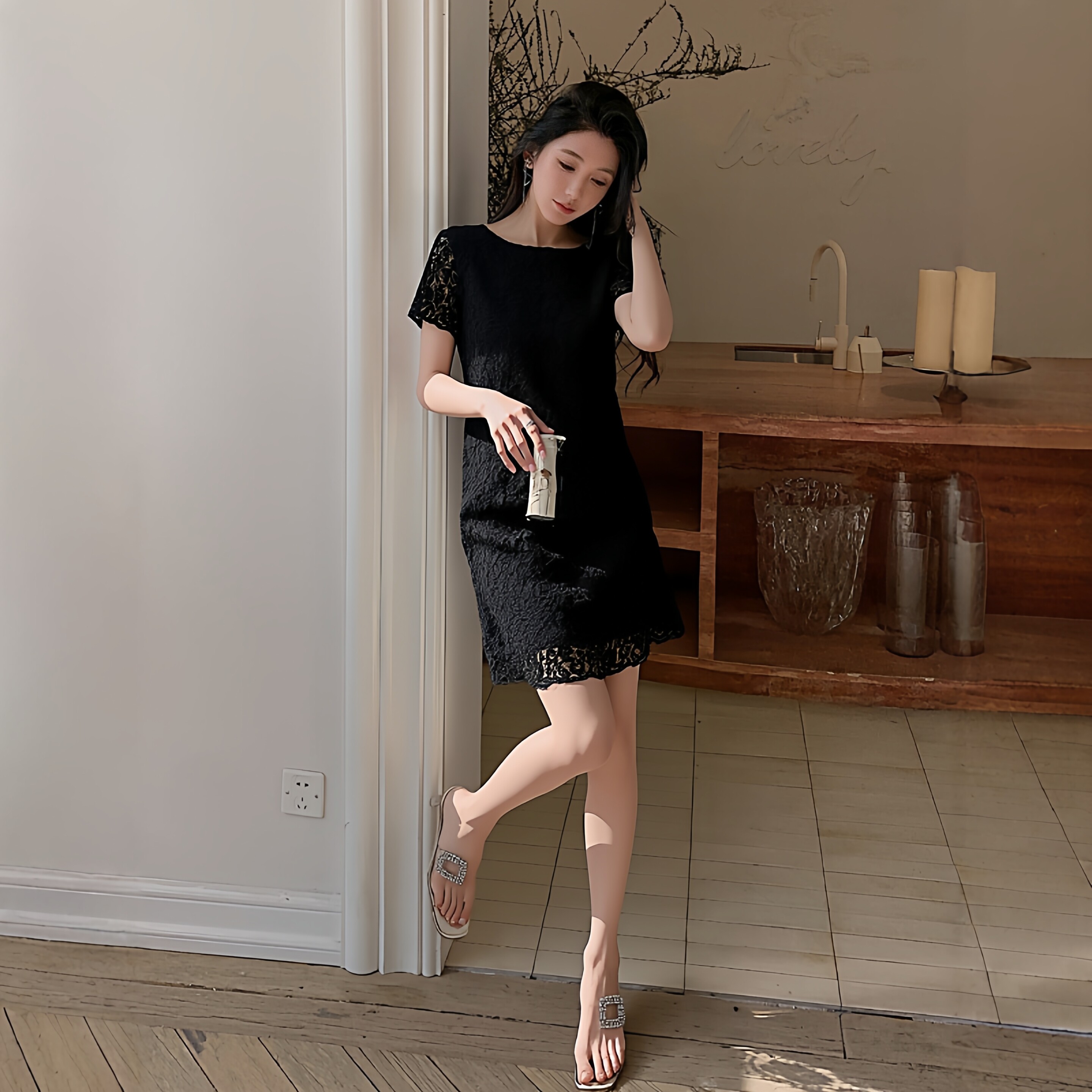 高级感黑色蕾丝直筒宽松宴会礼服连衣裙女春夏新款大码胖mm小黑裙