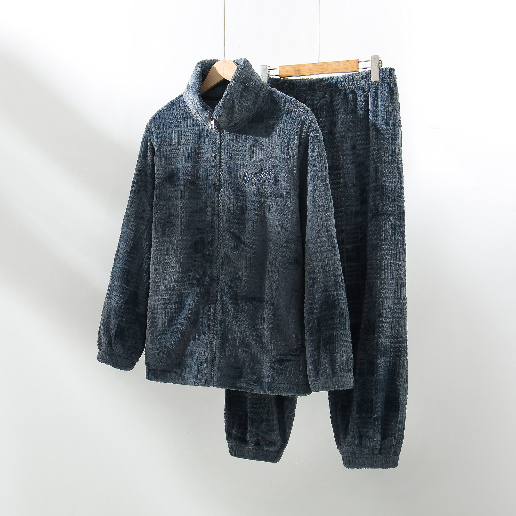意大莱男士冬季法兰绒家居服套装