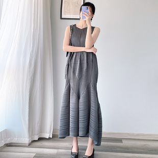 蓬蓬裙长款 PY褶皱宽松连衣裙女夏季 无袖 圆领设计感花苞裙时尚 薄款