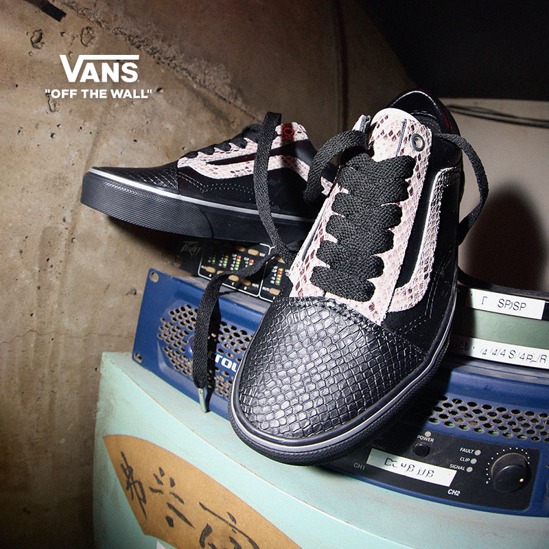 Vans范斯官方黑色蛇年生肖款板鞋