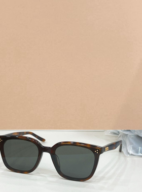 男女通用潮酷百搭遮阳墨镜