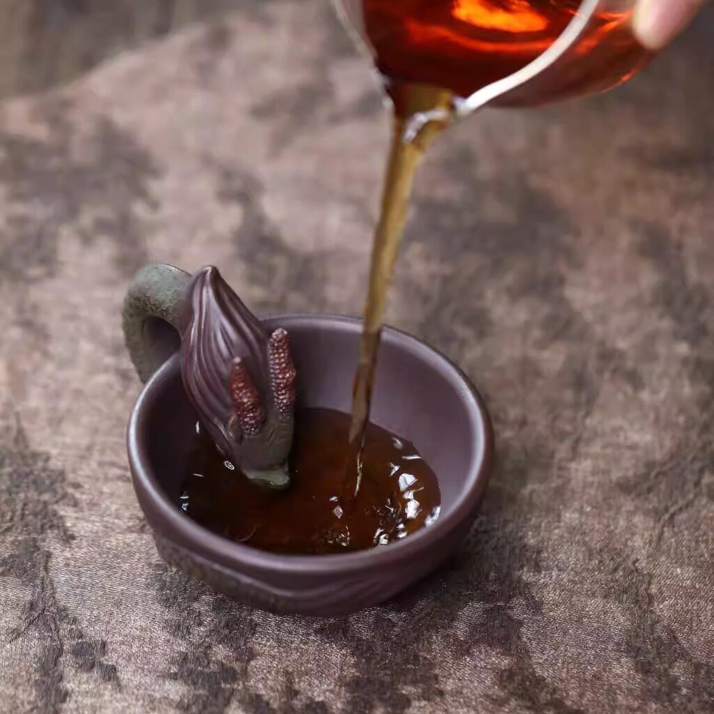 宜兴紫砂茶杯龙吟主人杯精品雕塑