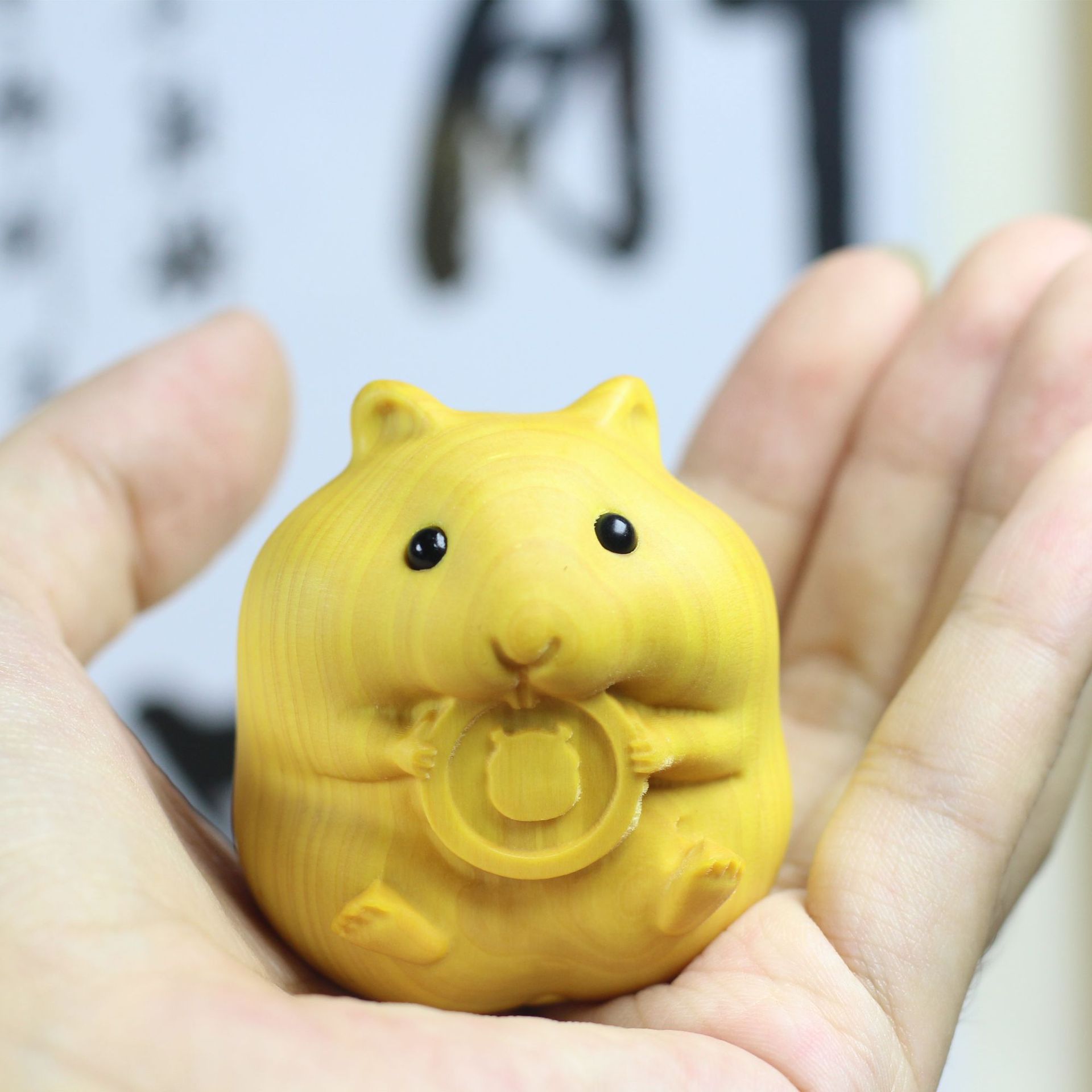 黄杨木雕手把件可爱吃货仓鼠摆件