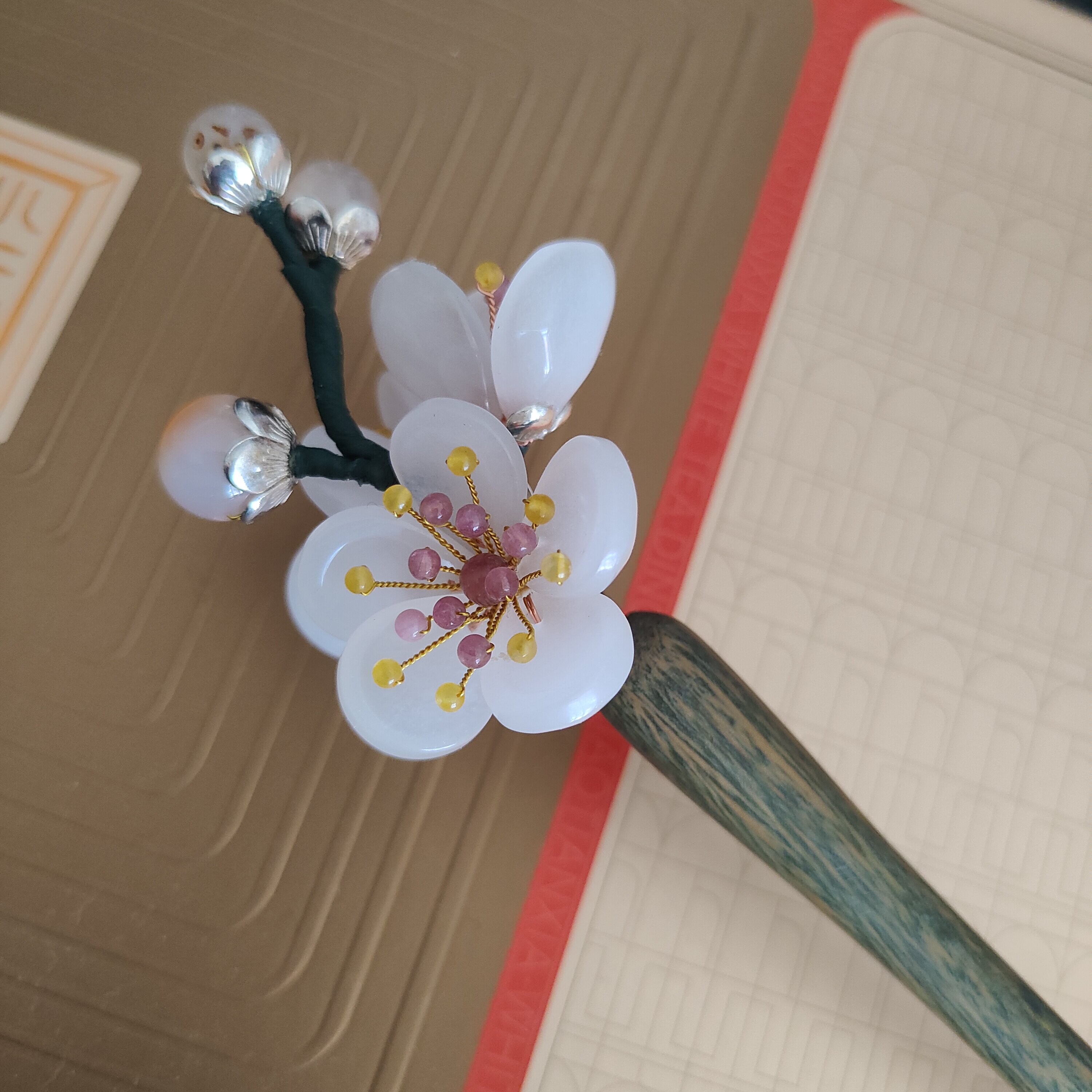 原创新中式绿檀木杏花手工发簪