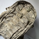 出Kou米國 結(jié)實(shí)耐磨防潑水戰(zhàn)術(shù)雙肩包帶胸扣旅行背包減負(fù)書包