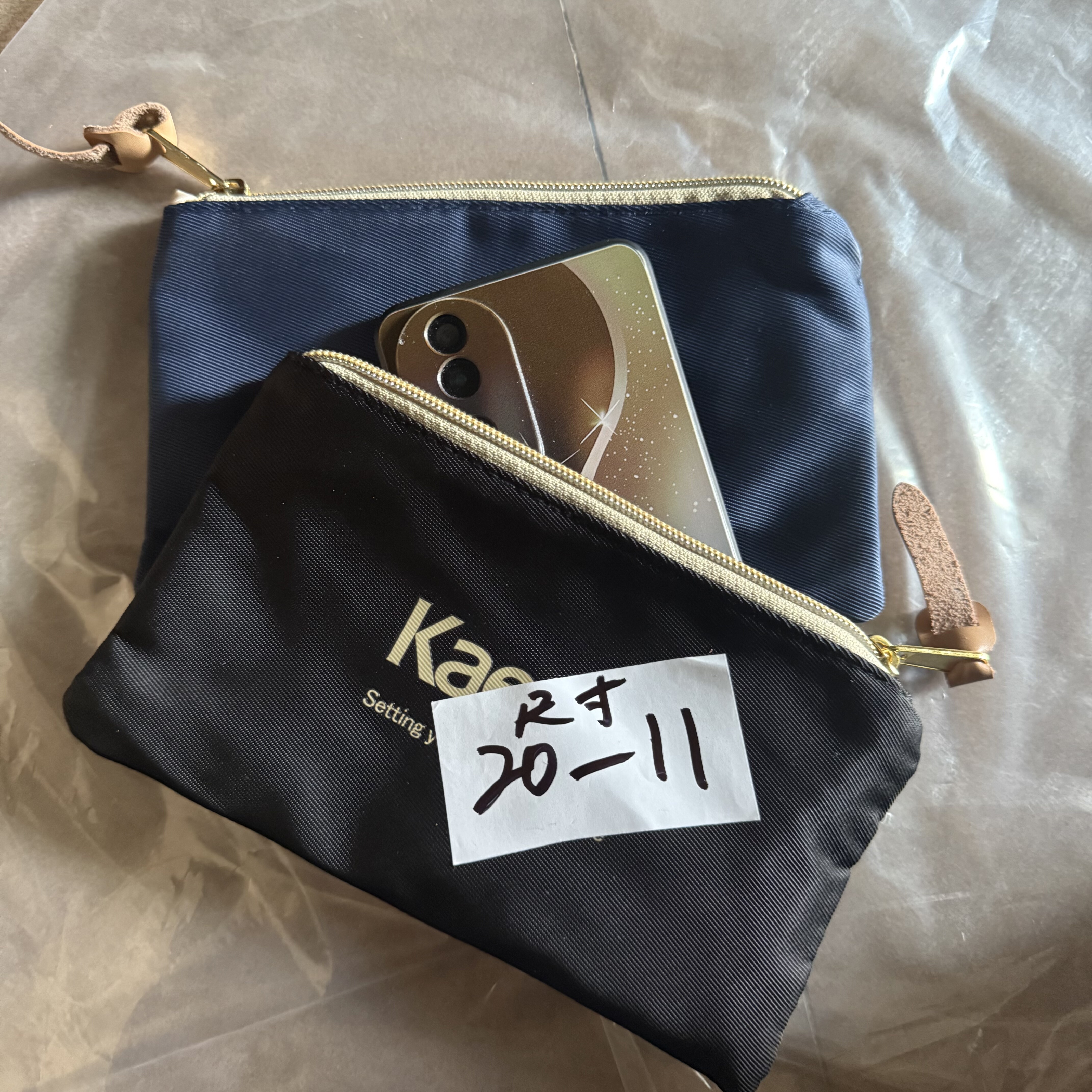出Kou单零钱包收纳包小布包手机包包中包轻便小包 - 实物图