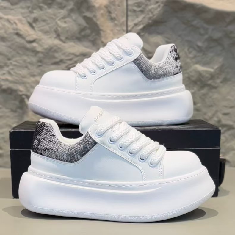 高级感男鞋2026新款潮流百搭厚底休闲板鞋学生小众增高运动小白鞋,流行男鞋,休闲板鞋,淘宝优惠券,粉丝福利购,淘宝优惠卷