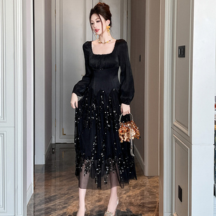 a字收腰连衣裙梨型身材轻奢高级感方领御姐风情万种法式气质长裙