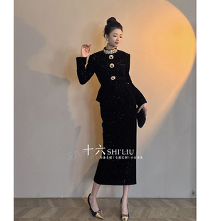 高领气质包臀黑色小香风连衣裙2026秋冬新款百搭复古独特别致裙子