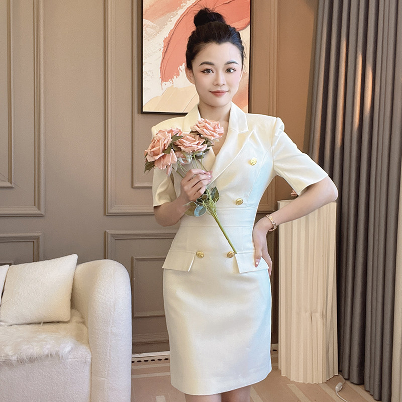 西装领短款a字短裙正式场合职业2026新款夏季短袖高端OL风连衣裙