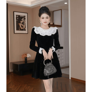 欧洲站黑色赫本风蕾丝长袖连衣裙绝美漂亮高级感气质丝绒显瘦短裙