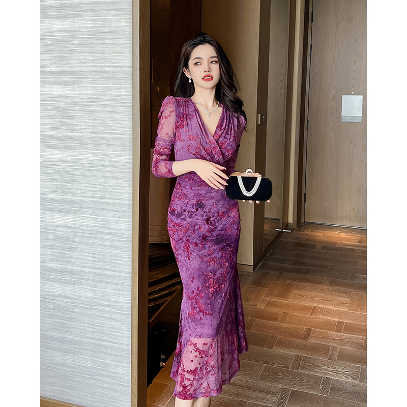 紫嫣红藤紫色气质连衣裙