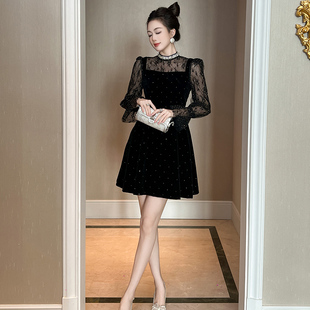 洛丽塔半高领气质拼接蕾丝a字丝绒小黑裙裙时尚女装收腰连衣裙