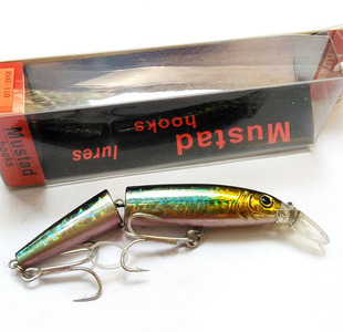 进口钩11cm14g 两节米诺路亚饵鱼饵悬浮假饵 多节路亚米诺饵