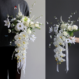 手捧花瀑布垂坠感新娘花束结婚摄影仿真花蝴蝶兰假花家居台面装饰