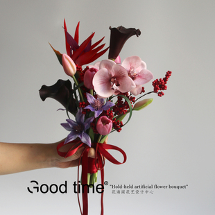简约高级感手捧花 海芋铁线莲仿真花结婚摄影领证仪式感花束