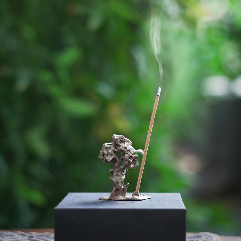 纯手工香炉银松鼠太湖石家用香插