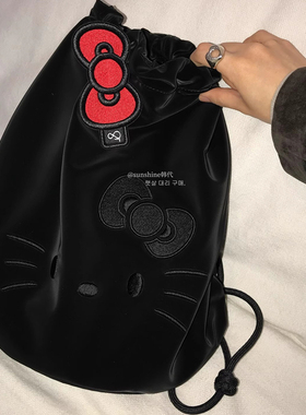 韩代潮牌kitty双肩包女大容量抽绳水桶包kitty猫黑色包mini斜挎包