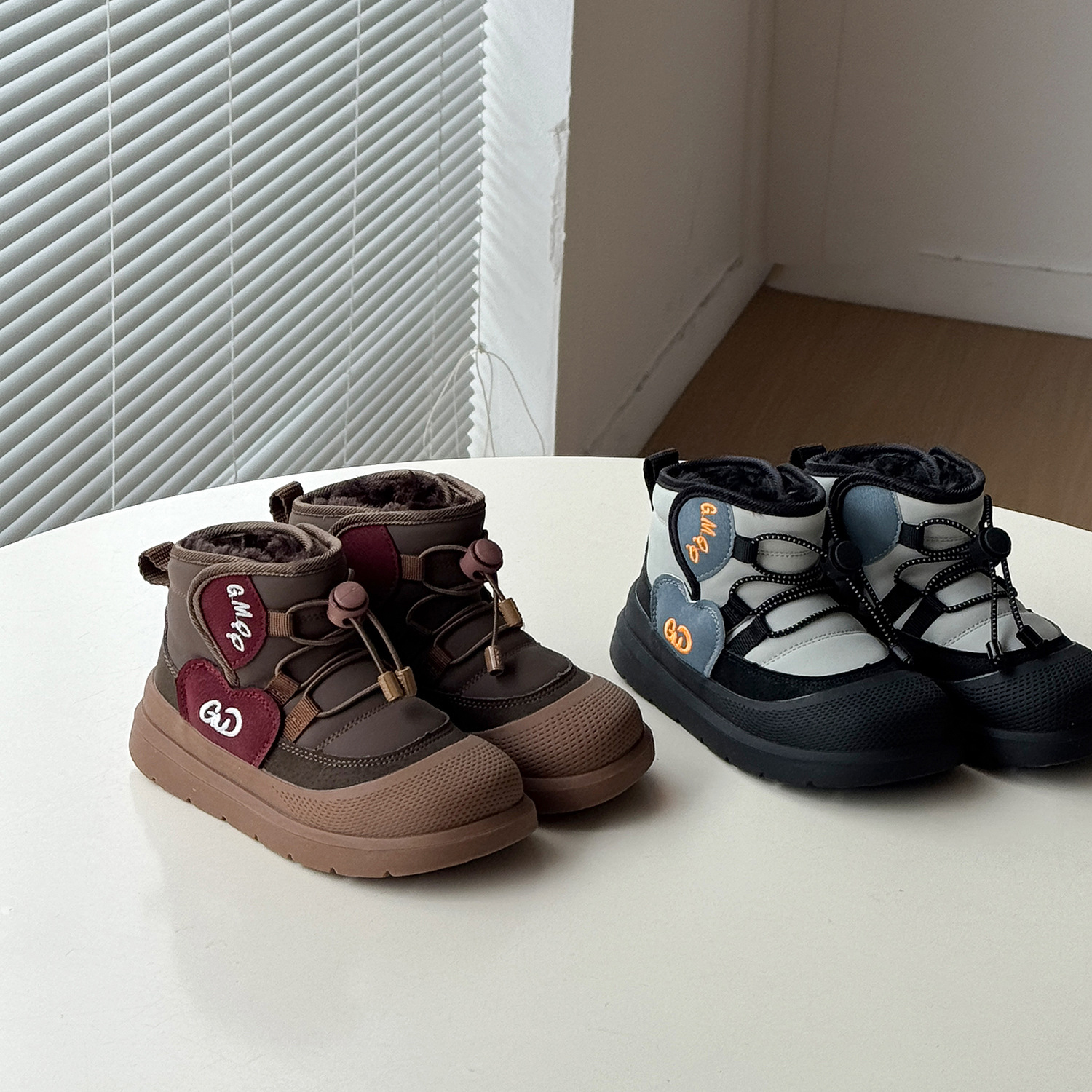 儿童防踢抗寒雪地靴男女童短靴