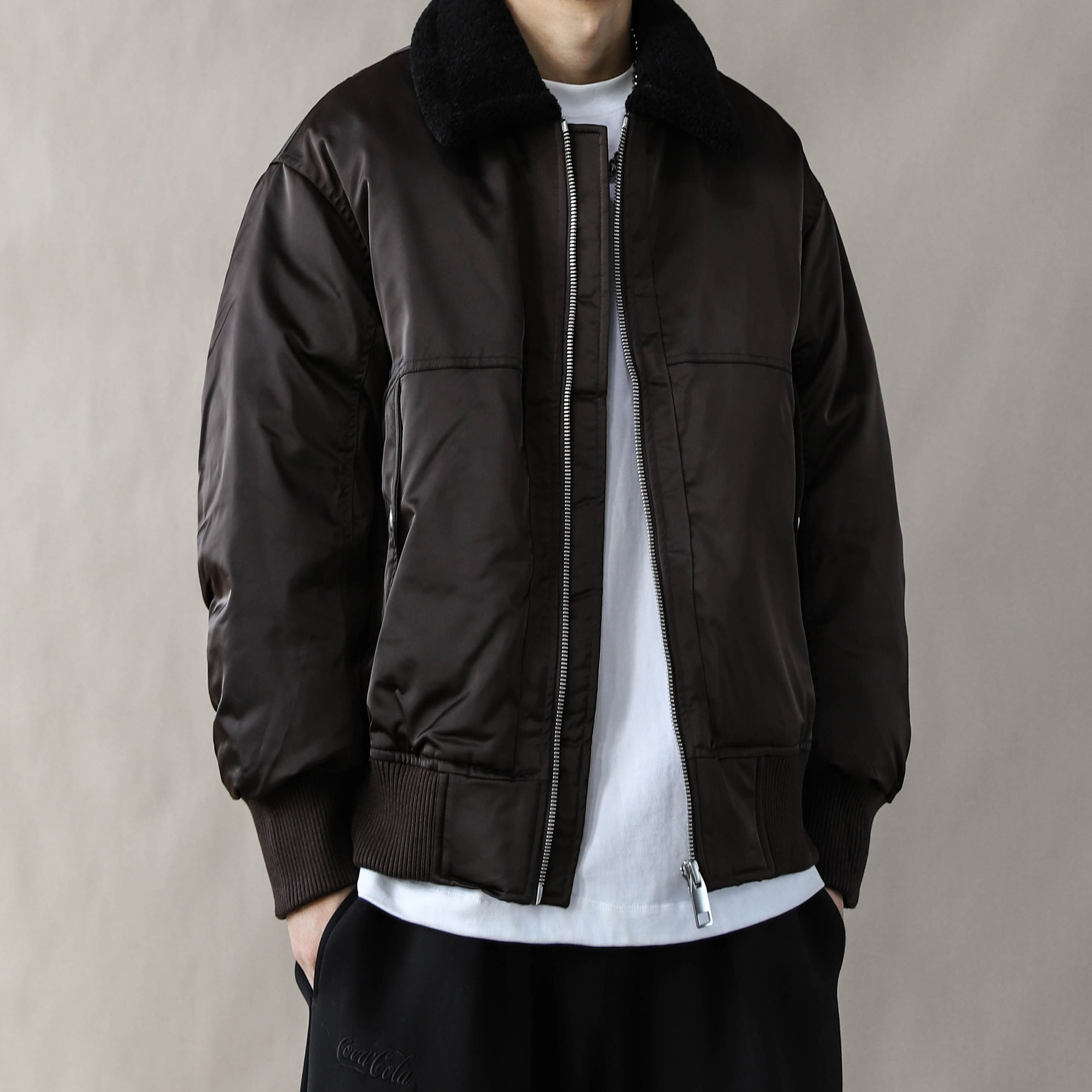 美式复古毛领羽绒服男冬季宽松百搭保暖外套常规款2025乌紫飞行员