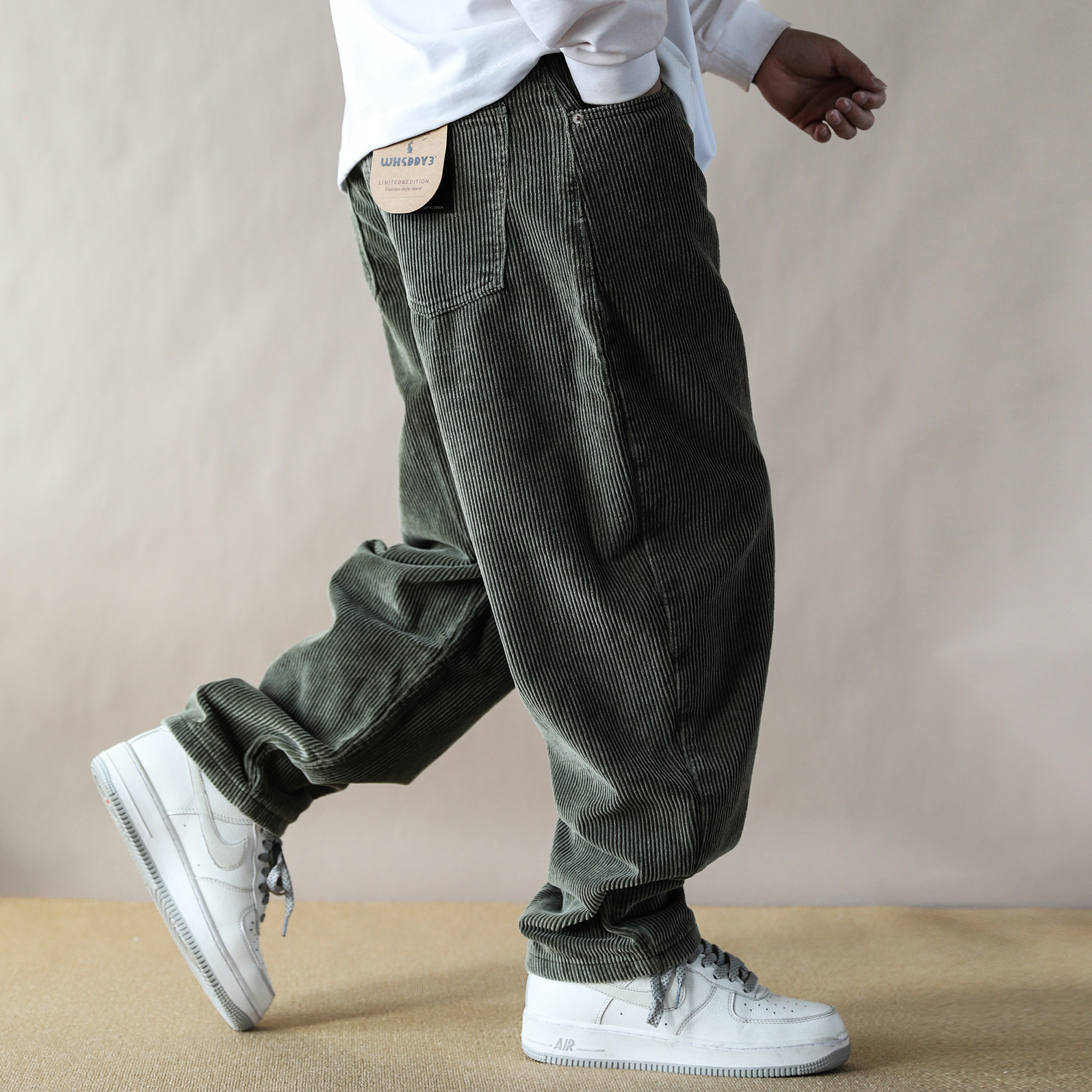加绒加厚日系复古灯芯绒直筒裤男宽松休闲军绿色长裤子2025新款