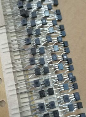 直插 C3311 2SC3311AR C3311AR 小功率三极管 TO-92