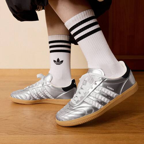 adidas originals SAMBA JP 经典情人节款亮面运动鞋德训鞋HP7105