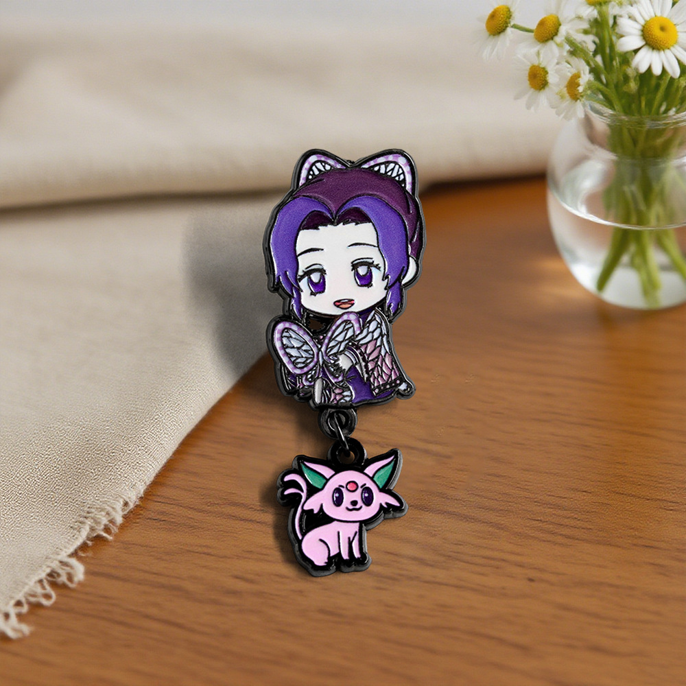 ”鬼灭之刃无限城“蝴蝶忍金属胸针可爱动别针蝶柱徽章衣服配饰礼