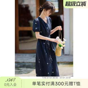 XWI欣未棉布绣花设计连衣裙女夏季新款优雅气质收腰显瘦短袖裙子