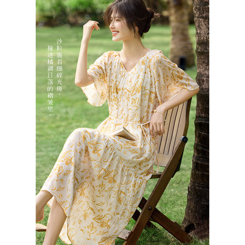 XWI欣未浪漫法式印花雪纺连衣裙女2025夏季鸡心领收腰显瘦仙女裙