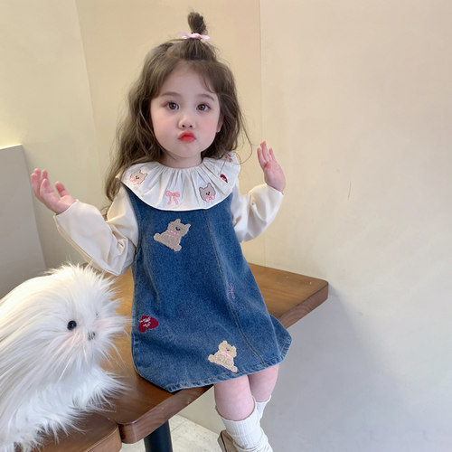 女童春秋牛仔裙子春装2026新款儿童洋气春季连衣裙女宝宝小熊套装