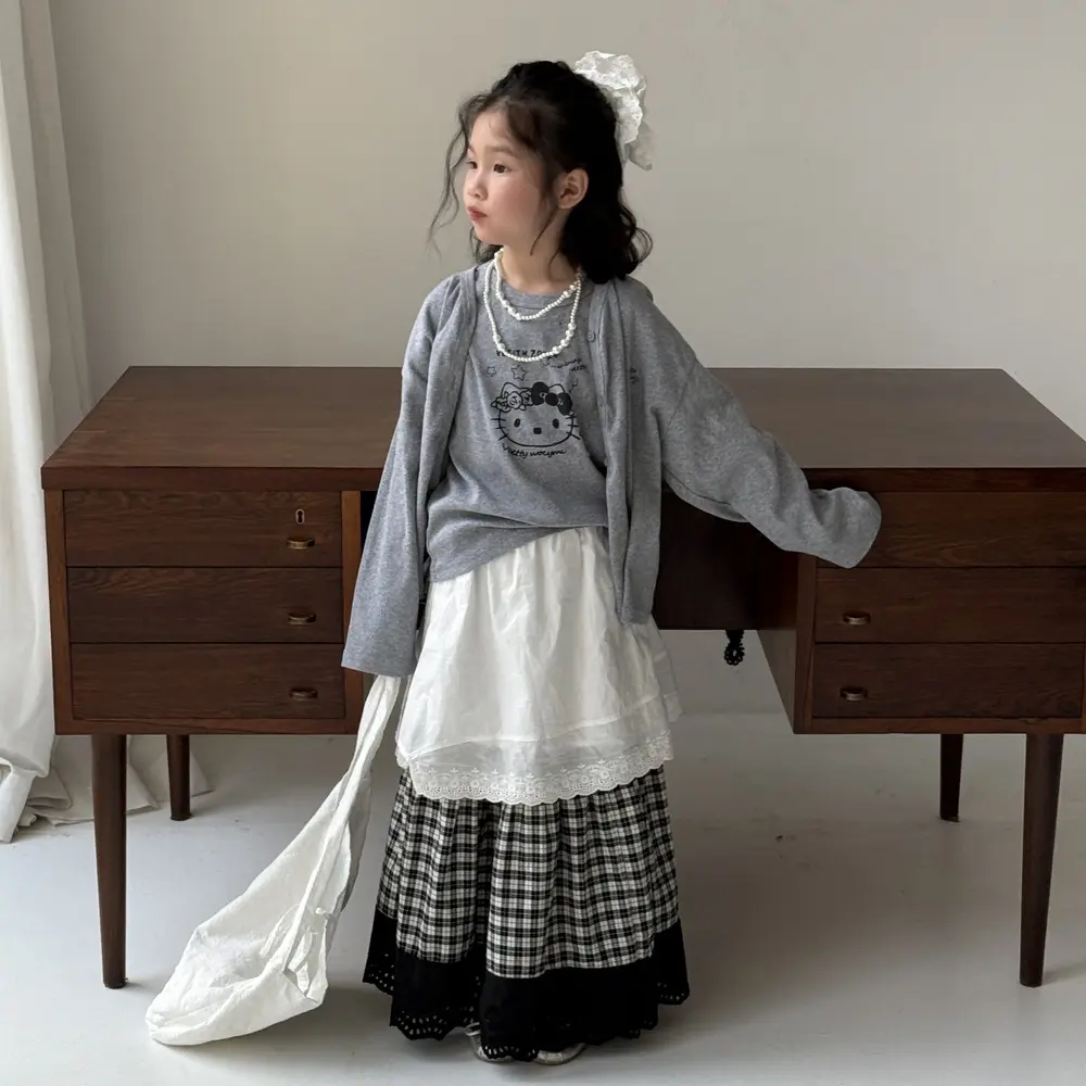 韩版童装2025春款女童纯色休闲卡通字母两件套女宝宝圆领百搭上衣