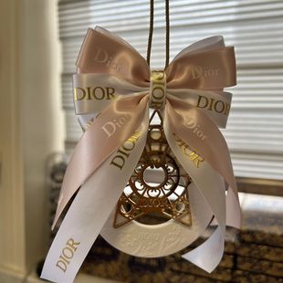 爆款 豪华Dio家车用奢华悬挂蝴蝶结扩香石车载摆件幸运星车挂