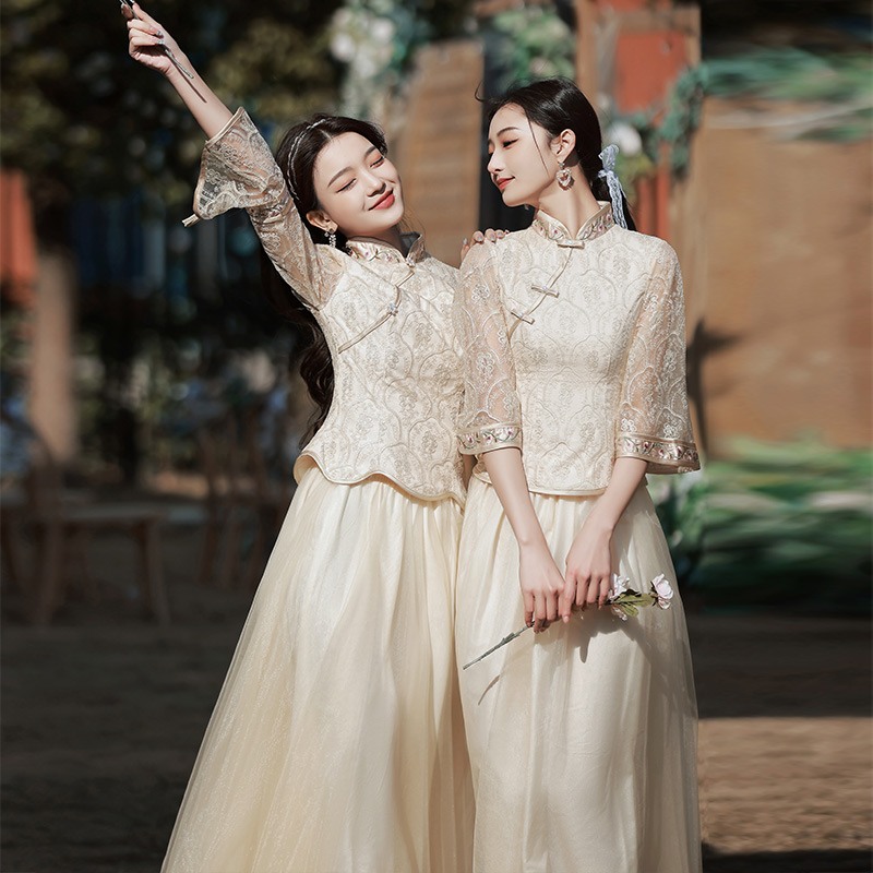 速发中式伴香2服024新款婚礼姐妹团礼服裙娘槟色高级感小众秋冬