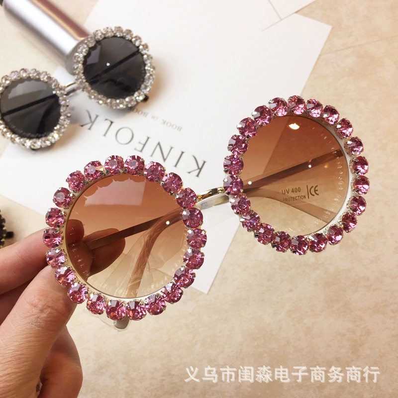 2019新款复古金属框太阳镜女潮墨镜防紫外线花朵夸张圆脸走秀眼镜