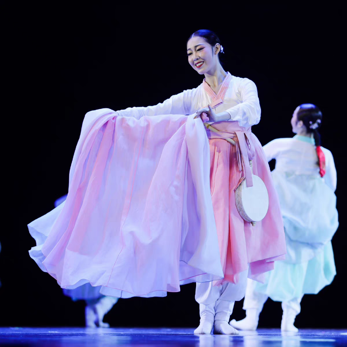 朝鲜族舞蹈演出服舞蹈服女子群舞舞台演出表演服装,个性定制/设计服务/DIY,舞台演出/舞蹈服装定制/加工,淘宝优惠券,粉丝福利购,淘宝优惠卷