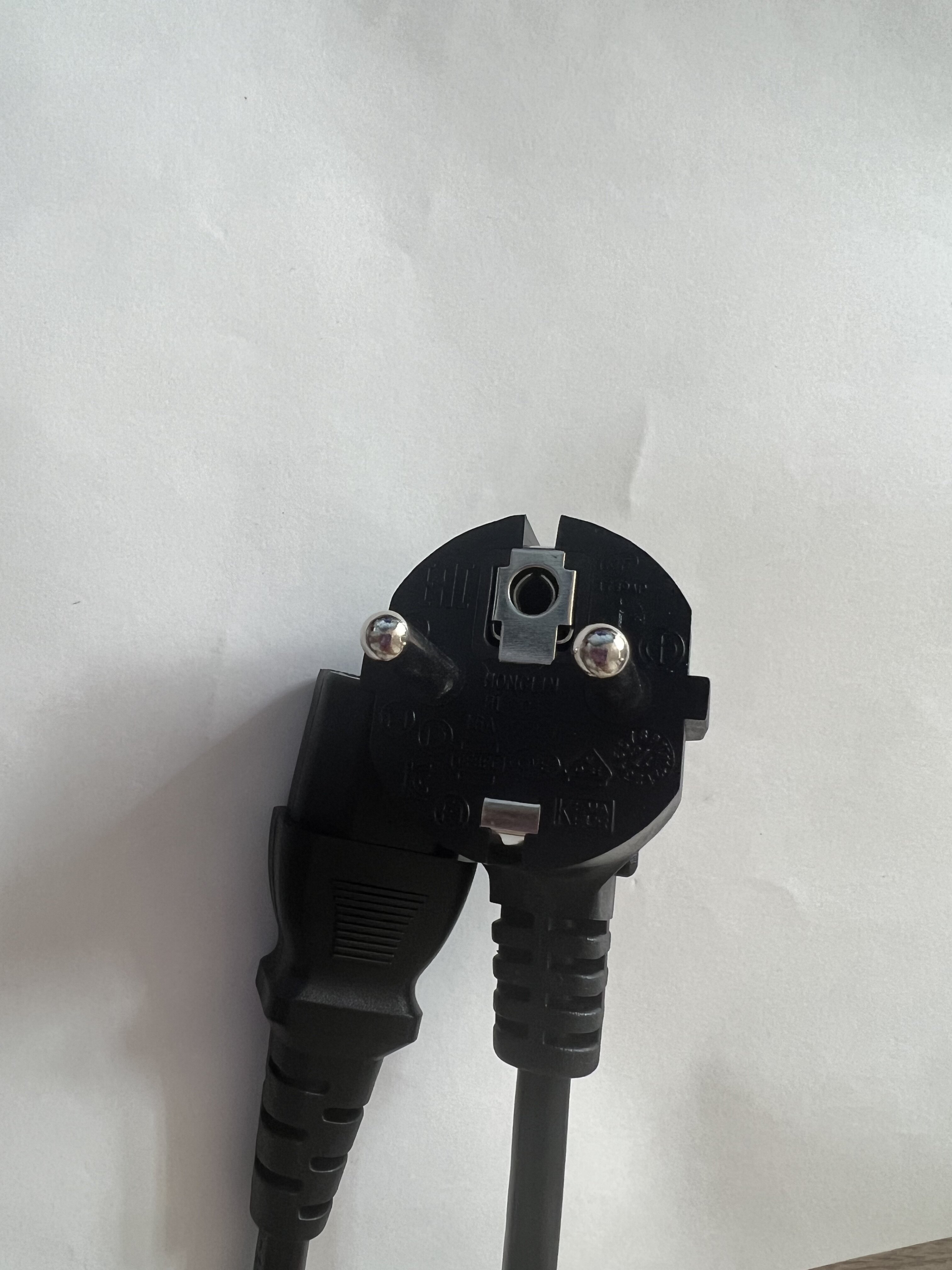 75平方1.8米vde欧规三芯插头带线